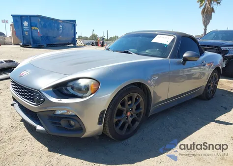 2017 Fiat 124 Spider Elaborazione Abarth z USA, uszkodzony, nr VIN JC1NFAEK0H0106929